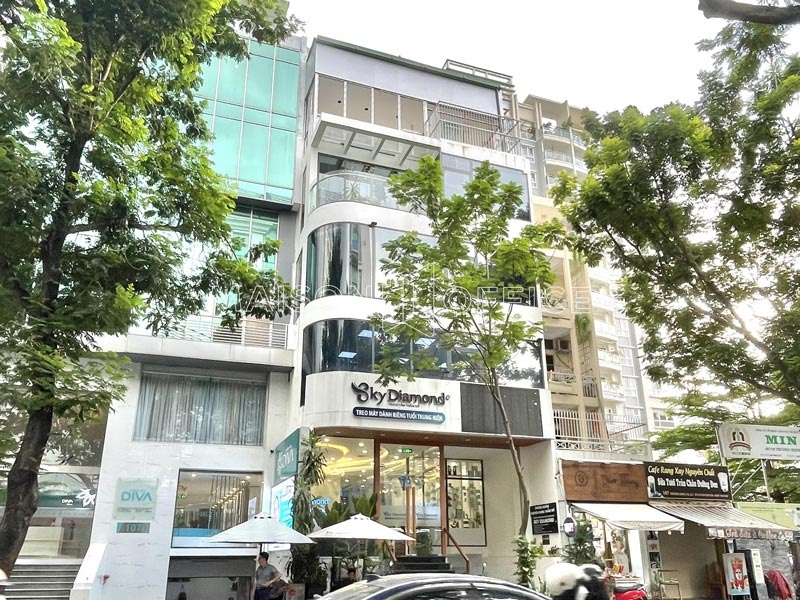 Sky Diamond - Địa chỉ lấy mỡ bọng mắt uy tín hàng đầu hiện nay