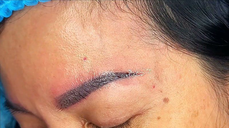 Mày hỏng do công nghệ phun xăm lỗi thời