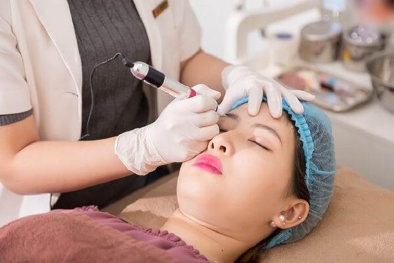Sửa chân mày giá bao nhiêu phụ thuộc vào phương pháp thực hiện