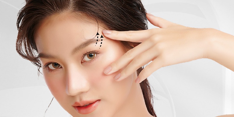 Nâng cung chân mày Kangnam vì sao được nhiều người lựa chọn?